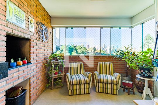 Varanda gourmet de apartamento à venda com 3 quartos, 130m² em Vila Suzana, São Paulo
