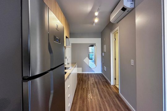 Cozinha de kitnet/studio à venda com 1 quarto, 40m² em Jardim das Acácias, São Paulo