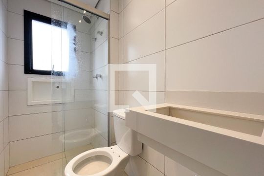 Banheiro Social de apartamento à venda com 2 quartos, 52m² em Jardim do Mar, São Bernardo do Campo