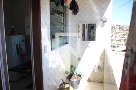 Área de Serviço de apartamento para alugar com 2 quartos, 70m² em Santa Cruz Industrial, Contagem