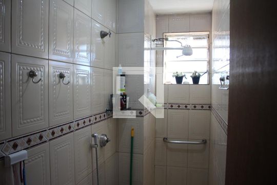 Banheiro de apartamento para alugar com 2 quartos, 70m² em Santa Cruz Industrial, Contagem