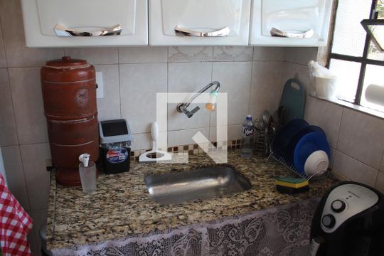 Cozinha de apartamento para alugar com 2 quartos, 70m² em Santa Cruz Industrial, Contagem