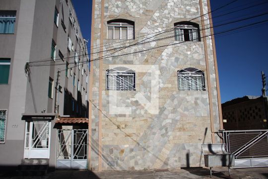 Fachada de apartamento para alugar com 2 quartos, 70m² em Santa Cruz Industrial, Contagem