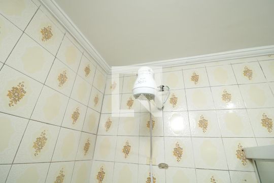 Banheiro de casa à venda com 2 quartos, 200m² em Chácara Mafalda, São Paulo