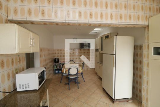 Cozinha de casa à venda com 2 quartos, 200m² em Chácara Mafalda, São Paulo