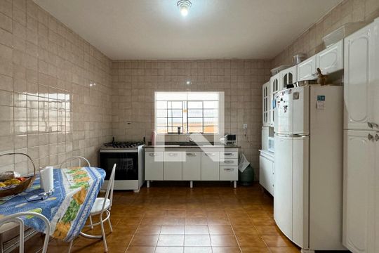 Cozinha de casa para alugar com 4 quartos, 400m² em Jardim Iracema/aldeia, Barueri