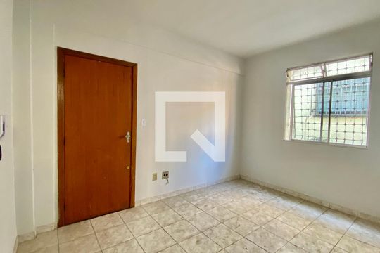 Sala de apartamento à venda com 2 quartos, 70m² em Nova Granada, Belo Horizonte
