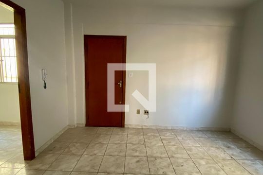 Sala de apartamento à venda com 2 quartos, 70m² em Nova Granada, Belo Horizonte