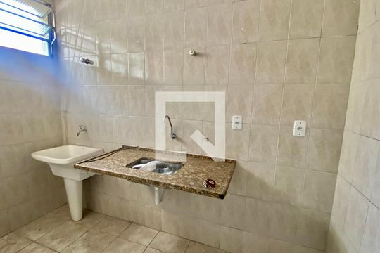 Cozinha de apartamento à venda com 2 quartos, 70m² em Nova Granada, Belo Horizonte