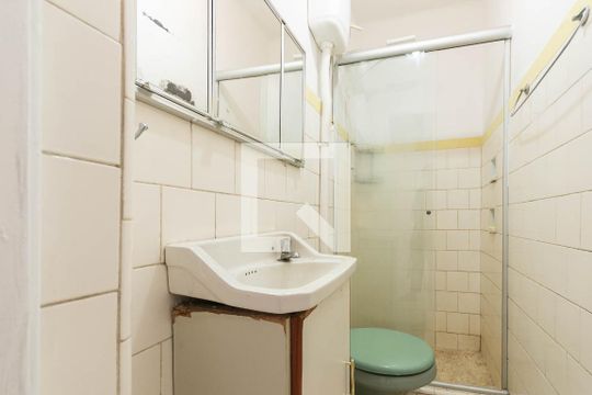Banheiro de apartamento à venda com 1 quarto, 74m² em São Cristóvão, Rio de Janeiro