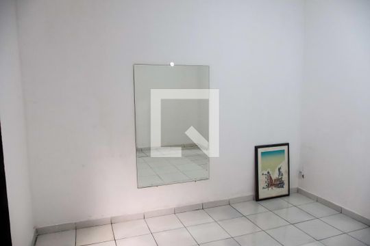 Quarto de casa para alugar com 1 quarto, 42m² em Cipava, Osasco
