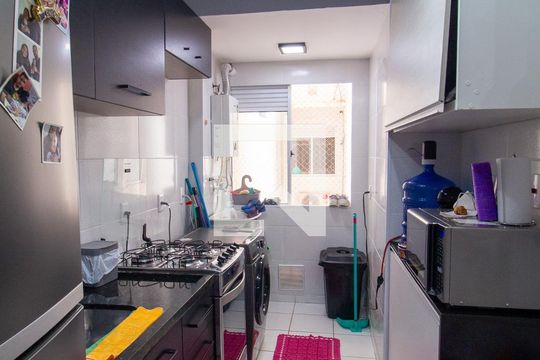 Cozinha de apartamento para alugar com 2 quartos, 50m² em Vila Guilherme, Votorantim