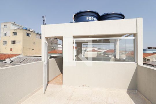 Comum de casa para alugar com 2 quartos, 47m² em Parque Peruche, São Paulo