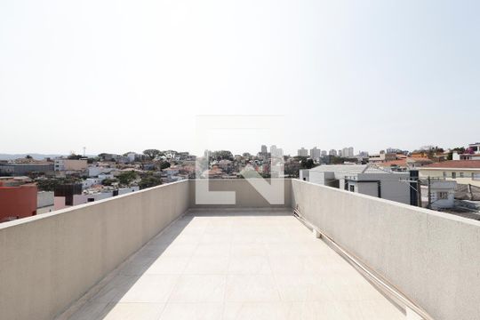 Comum de casa para alugar com 2 quartos, 47m² em Parque Peruche, São Paulo