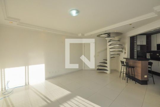 Sala de apartamento para alugar com 3 quartos, 140m² em Chácara Agrindus, Taboão da Serra