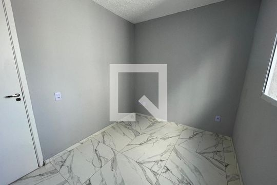 Quarto 2 de apartamento para alugar com 2 quartos, 42m² em Jardim Gilda Maria, São Paulo