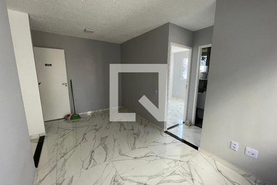Sala de apartamento para alugar com 2 quartos, 42m² em Jardim Gilda Maria, São Paulo