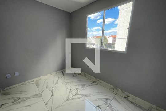 Quarto 2 de apartamento para alugar com 2 quartos, 42m² em Jardim Gilda Maria, São Paulo