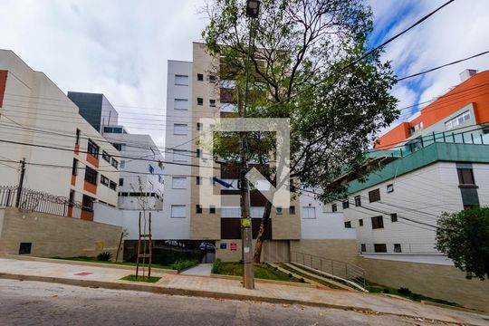 Fachada de apartamento para alugar com 3 quartos, 150m² em Coração Eucarístico, Belo Horizonte
