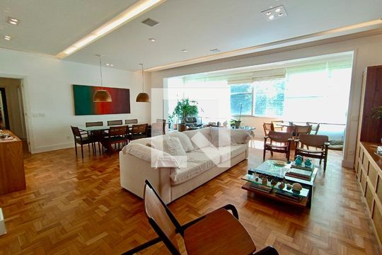 Sala de apartamento à venda com 4 quartos, 190m² em Copacabana, Rio de Janeiro