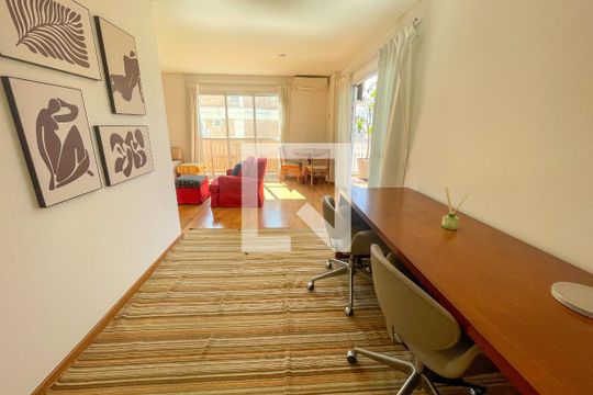 Escritório  de apartamento para alugar com 2 quartos, 184m² em Cerqueira César, São Paulo