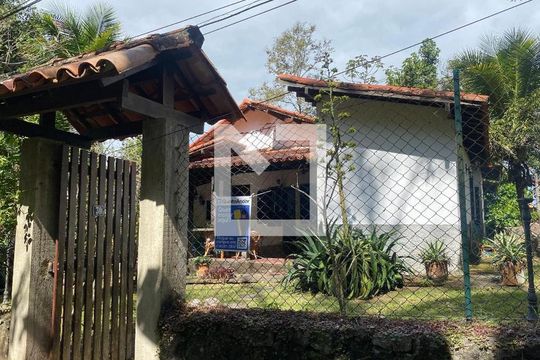 Plaquinha de casa de condomínio para alugar com 3 quartos, 350m² em Jacarepaguá, Rio de Janeiro