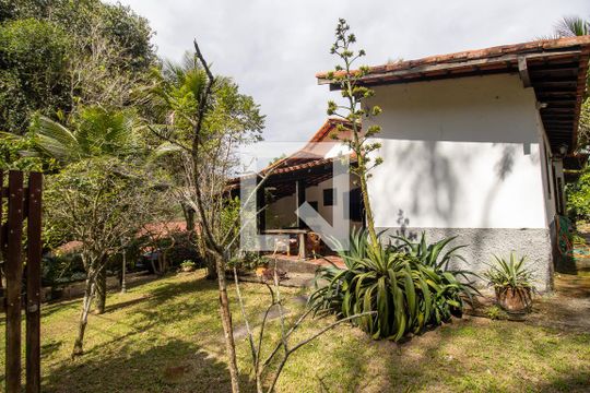 Fachada de casa de condomínio para alugar com 3 quartos, 350m² em Jacarepaguá, Rio de Janeiro