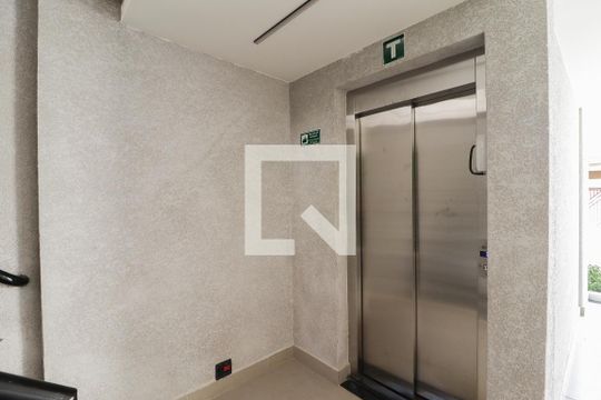 Elevador de apartamento à venda com 1 quarto, 26m² em Vila Pauliceia, São Paulo