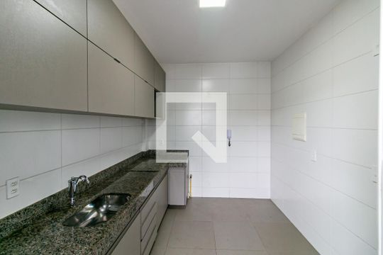 Cozinha de apartamento para alugar com 3 quartos, 88m² em Buritis, Belo Horizonte