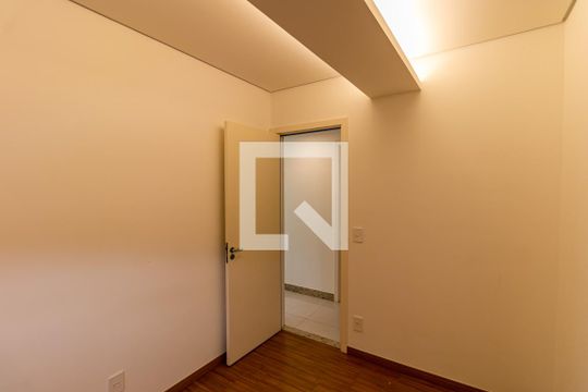 Quarto 3 de apartamento para alugar com 3 quartos, 88m² em Buritis, Belo Horizonte