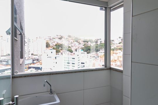Área de Serviço de apartamento para alugar com 3 quartos, 88m² em Buritis, Belo Horizonte