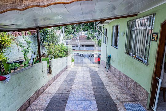 Garagem de casa à venda com 6 quartos, 450m² em Vila Portuguesa, São Paulo