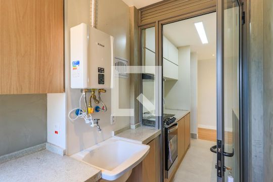 Área de Serviço de apartamento para alugar com 2 quartos, 76m² em Jardim das Acácias, São Paulo