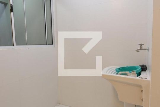 Lavanderia de apartamento para alugar com 2 quartos, 56m² em Vila Ivone, São Paulo