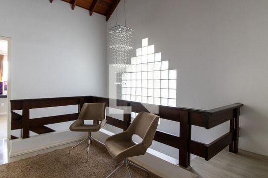 Hall de casa à venda com 4 quartos, 311m² em Jardim Itu, Porto Alegre