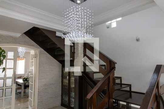 Sala de casa à venda com 4 quartos, 311m² em Jardim Itu, Porto Alegre