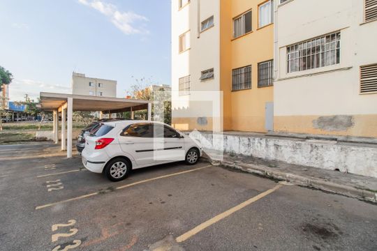 Garagem de apartamento para alugar com 2 quartos, 48m² em Vila Sílvia, São Paulo
