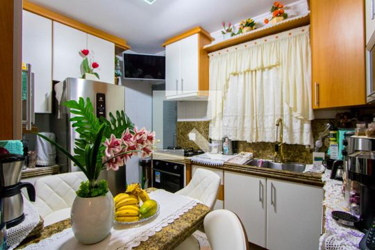 Cozinha de apartamento à venda com 3 quartos, 100m² em Jardim Stella, Santo André