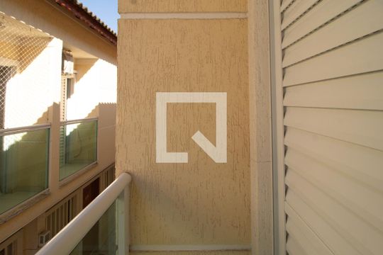 Varanda de casa de condomínio para alugar com 2 quartos, 90m² em Vila Irmãos Arnoni, São Paulo