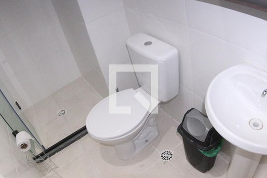 Banheiro de apartamento à venda com 1 quarto, 34m² em Vila Prudente, São Paulo