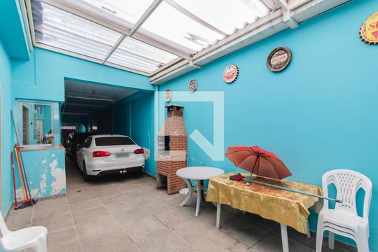 Quintal de casa à venda com 3 quartos, 270m² em Cambuci, São Paulo