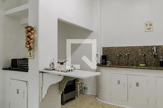 Cozinha de apartamento para alugar com 4 quartos, 310m² em Leme, Rio de Janeiro