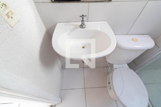 Banheiro de apartamento à venda com 2 quartos, 50m² em Campo Grande, Rio de Janeiro