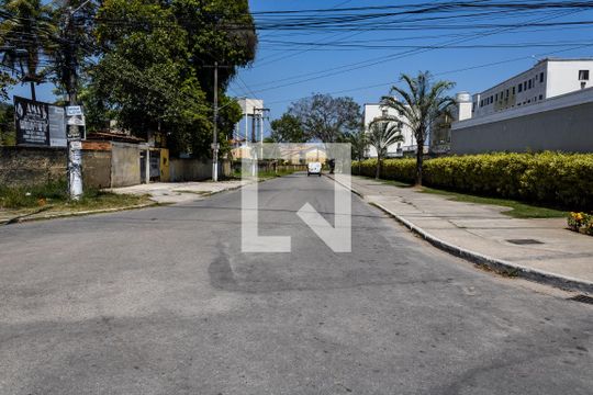 Vista da Rua de apartamento à venda com 2 quartos, 50m² em Campo Grande, Rio de Janeiro