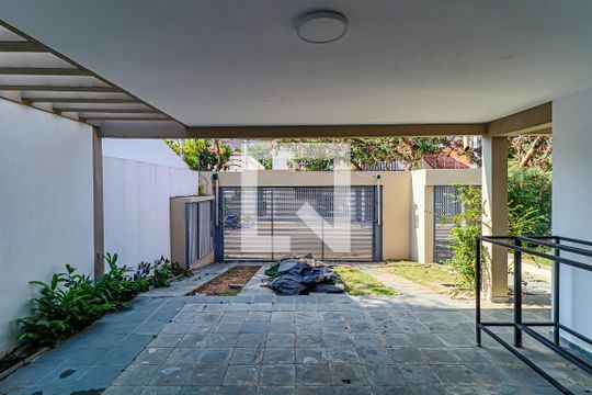 Garagem de casa de condomínio à venda com 4 quartos, 560m² em Cidade São Francisco, São Paulo