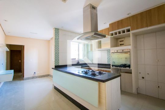 Apartamento à venda com 2 quartos, 100m² em Vila Guaraciaba, Santo André