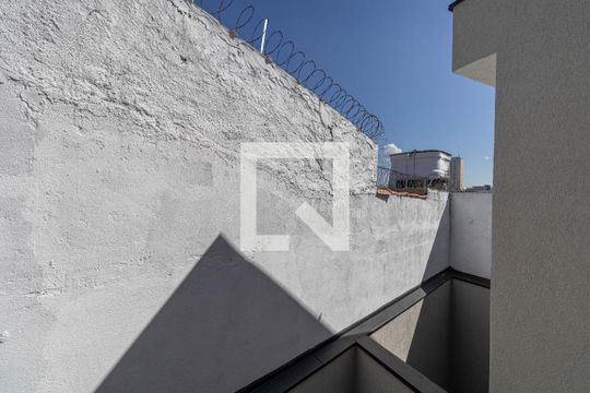 Vista Quarto 1 de casa à venda com 3 quartos, 135m² em Vila São Geraldo, São Paulo