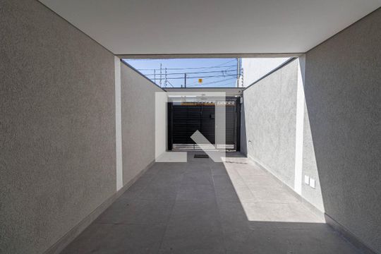 Garagem de casa à venda com 3 quartos, 135m² em Vila São Geraldo, São Paulo