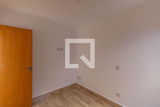 Suíte de casa à venda com 3 quartos, 135m² em Vila São Geraldo, São Paulo