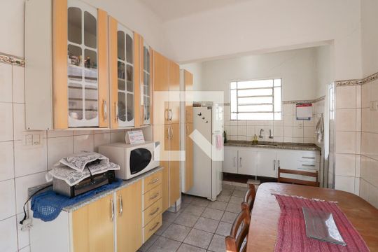 Cozinha de casa à venda com 3 quartos, 600m² em Vila Baruel, São Paulo
